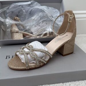 Benjamin Walk Zoey Sparkle Rhinestone Champagne 1 3/4” Block Heel SZ 5